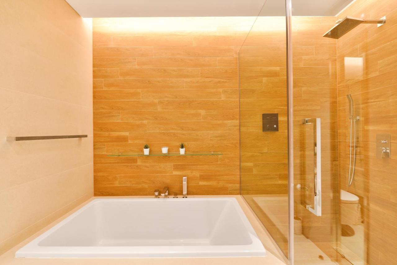 Luxurious 3 Bedroom W Maidroom In Bluewaters Island Dubai Exterior foto